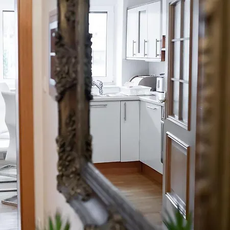 Suzana Iron's Apartment *