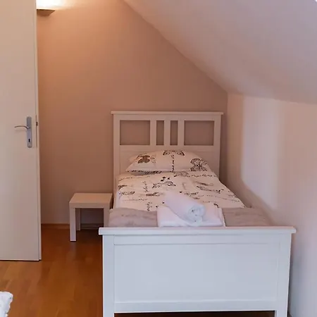 Suzana Iron's Apartment *