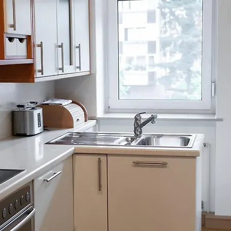 Suzana Iron's * Liubliana