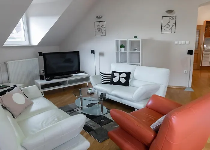 Suzana Iron's Appartement *